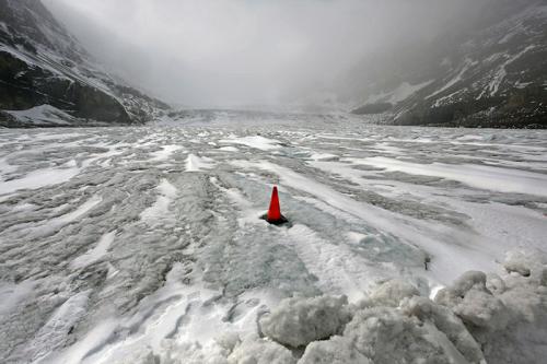 Robert von Sternberg. Columbia Icefield. Photography. 2009